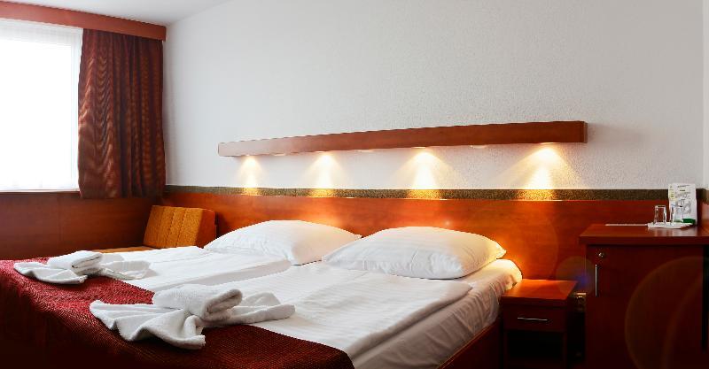 Olympik Congress Hotel Prague Exterior photo